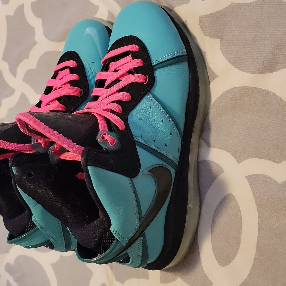 Lebron 8 South Beach Men's size 9.5 - Picture 2 of 5